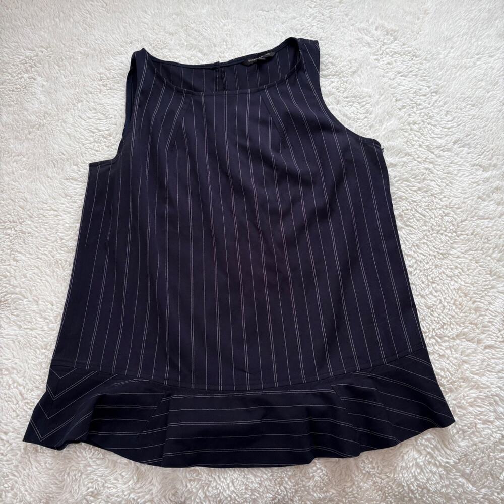 Banana Republic Women Navy Striped Sleeveless Top 10 Business Teacher Work Wear